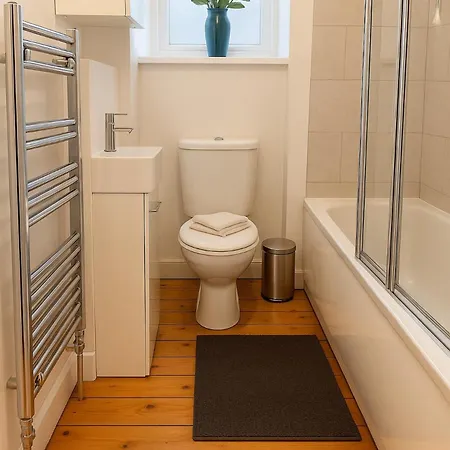 アパート Comfy 2br Flat - Near Centre - Great Value & Free Parking *