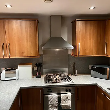 Beautiful Church Conversion, Apartment Edinburgh