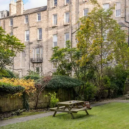 Lägenhetshotell Sonder By Marriott Bonvoy Royal Garden New Town Edinburg