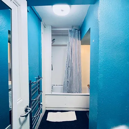 Entire Flat In Close To Center Edimburgo