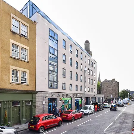 Lägenhet Living At Lady Nicolson Court Edinburg