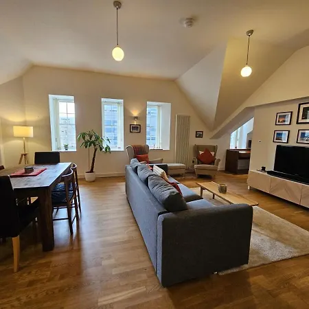 Quartermile Cosy Nest *