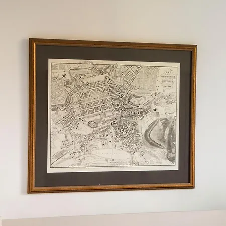 Grindlay St - Fantastic 2br In Theatre District *