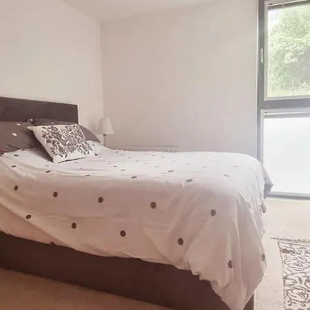 Apartment Thistle & Tide *