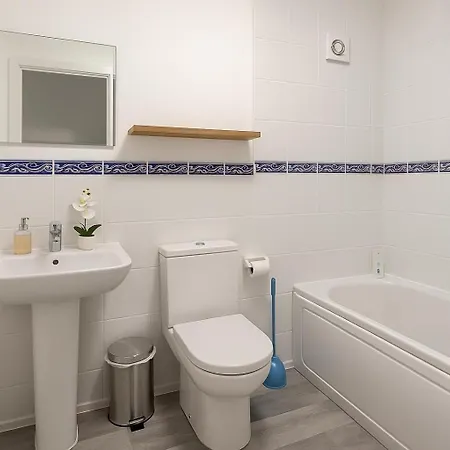 아파트 Elegant 2 Bed-ground Floor 에든버러