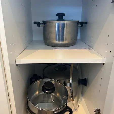 Peaceful Centre Retreat At Great Location And Easy Access Lägenhet