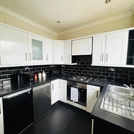 Lägenhet Peaceful Centre Retreat At Great Location And Easy Access