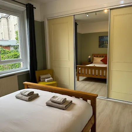 Peaceful Centre Retreat At Great Location And Easy Access Lägenhet Edinburg