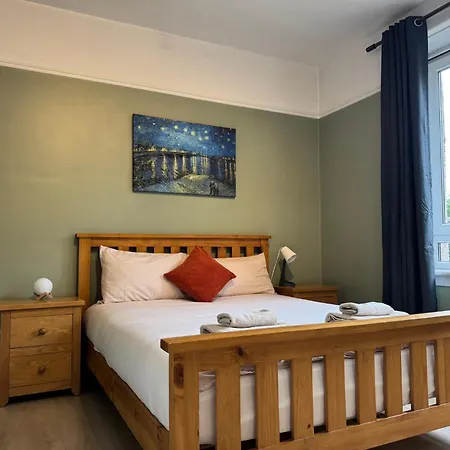 Lägenhet Peaceful Centre Retreat At Great Location And Easy Access