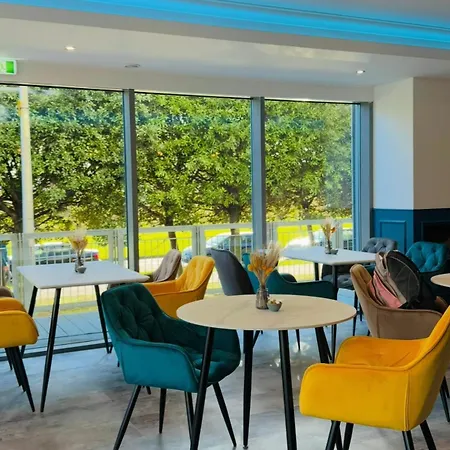 Modern Two Bedroom Lägenhet