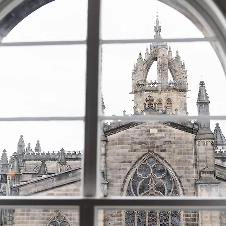 Royal Mile Apartamento