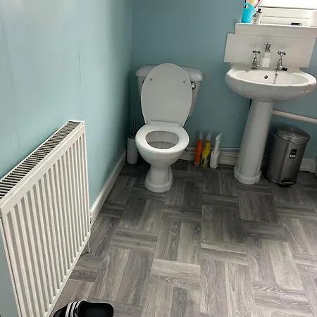 Spacious Close To Tram