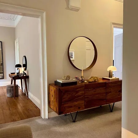 Designer Georgian In New Town *