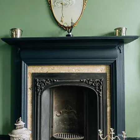 Grade A Listed 2 Bedroom In