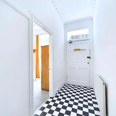 Montagues Luxury Victorian - Fast Wifi & 公寓 *