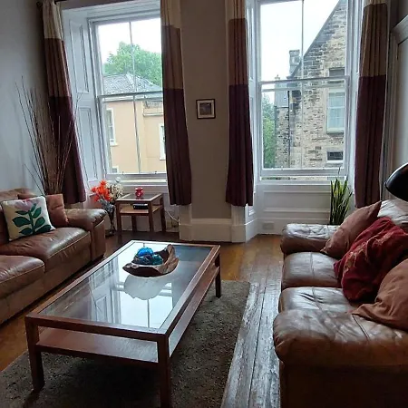 Lauriston Place - Spacious 2 Bedroom * Edinburgh