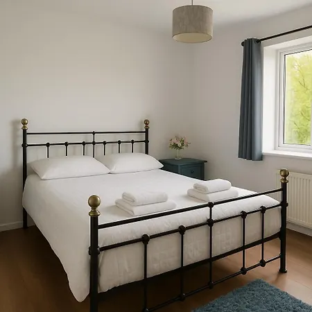 Cozy 2br Flat Near Centre Free Parking Fast Wifi *