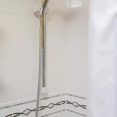 Homely 2-bed Free Park Apartment Edinburgh