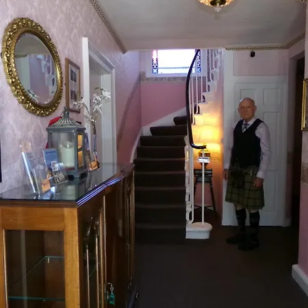 Gasthof Averon Edinburgh