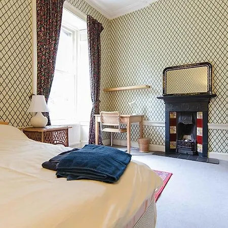Apartamento Spacious Flat Near Centre Edimburgo