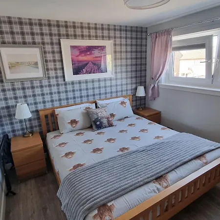 Innisfail Edi - Double With Private Bathroom منزل للإقامة *