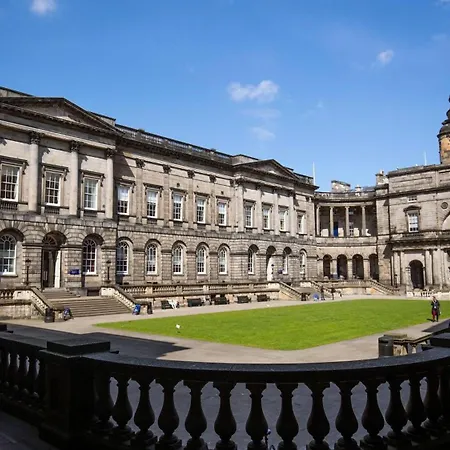 Centre Modern Luxury - Royal Mile Daire *