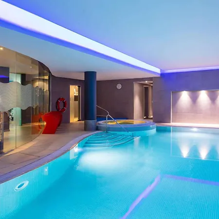Hotel Novotel Centre 4*