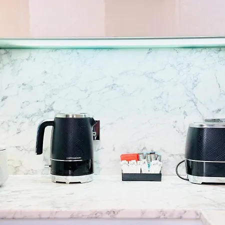 Centre Escape With Private Garden Appartement *