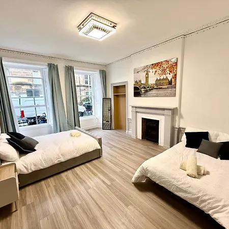 Montagues Luxury Victorian - Fast Wifi & *