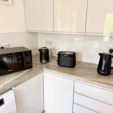 Kings Luxury - Free Parking And Fast Broadband Ferienhaus *