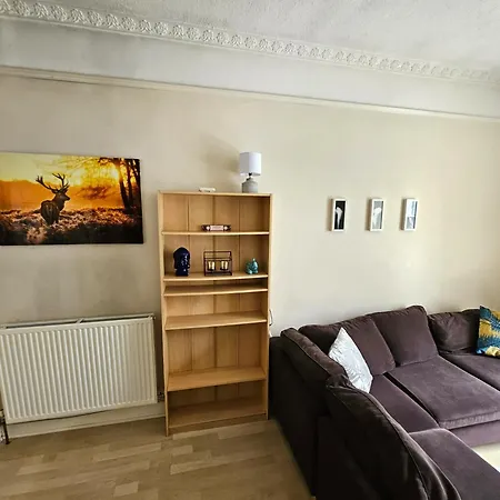 Charming 2bd Flat 10 Minutes To Castle *
