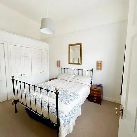 Little West End Апартаменты *