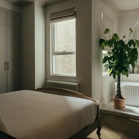 Forth Street * Edinburg