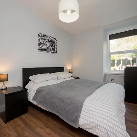 Cosy 1 Bed Flat 5 Minutes To The إدنبرة