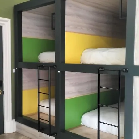 Revolver * Edinburgh