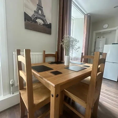 Broughton Street Apartamento *