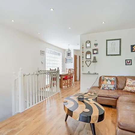 House Close To Old Town 아파트 에든버러