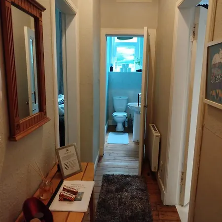 Lovely Flat In Gorgie, דירה אדינבורו