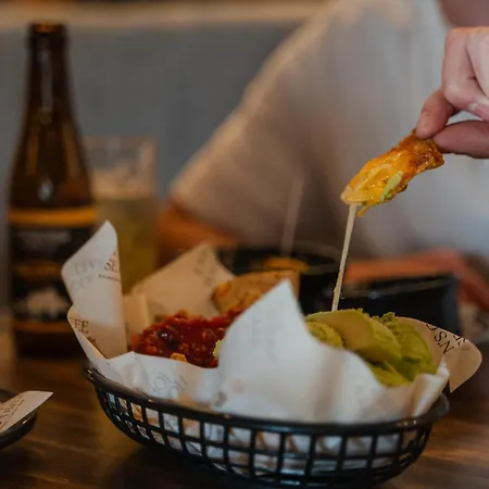 ホステル Code Pod - The Court -