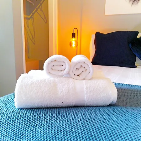 Bright & Spacious Flat By Murrayfield Stadium 아파트