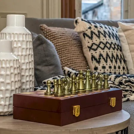 Pass The Keys Beautiful Modern Historical Flat Close To Castle