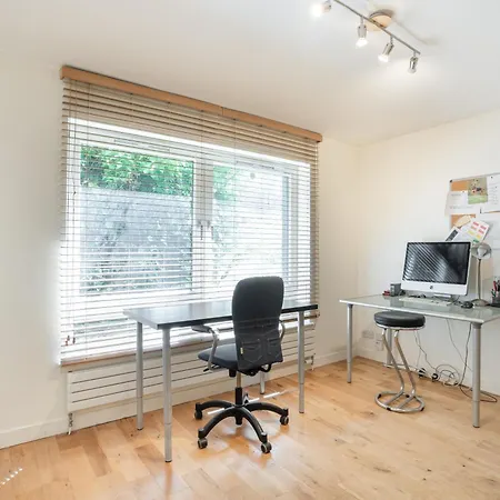 아파트 House Close To Old Town