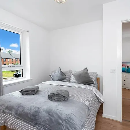 Free Parking - Centre - Sleeps 5 - Modern