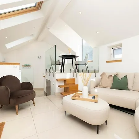Argyl - The Foundry, A Bright One Bedroom House With Balcony Casa de Férias *