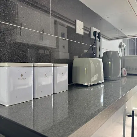 דירה Spacious 2br By Portobello אדינבורו