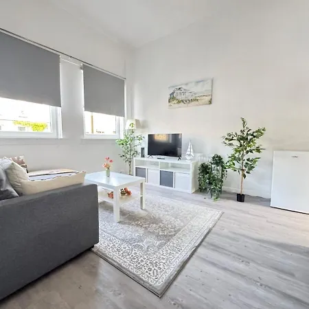 דירה Spacious 2br By Portobello אדינבורו