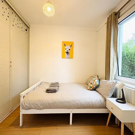 Murrayfield Maindoor Flat With Free Parking And Great Public Transports Link