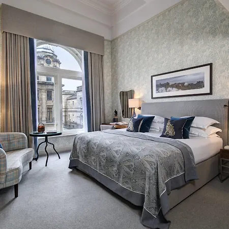 The Balmoral Hotel 5*