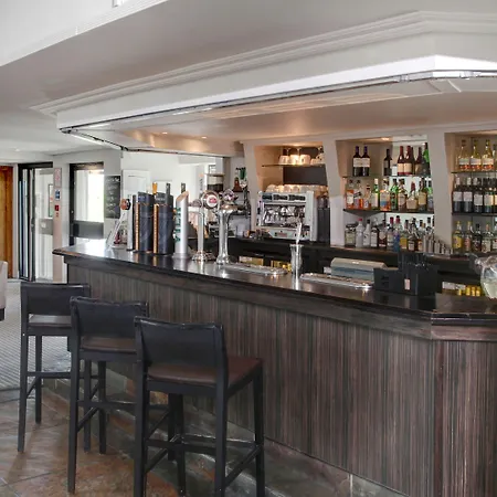 Otel Express West By Ihg 3*