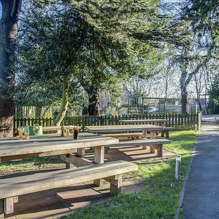 Express West By Ihg 3* Edinburgh